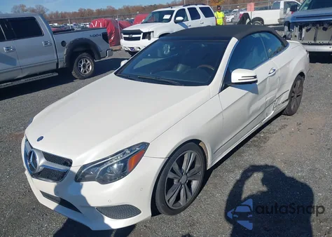 2014 Mercedes-Benz E 350 z USA, uszkodzony, nr VIN WDDKK5KF8EF251327